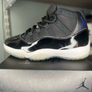 Jordan 11 Space Jam 2016